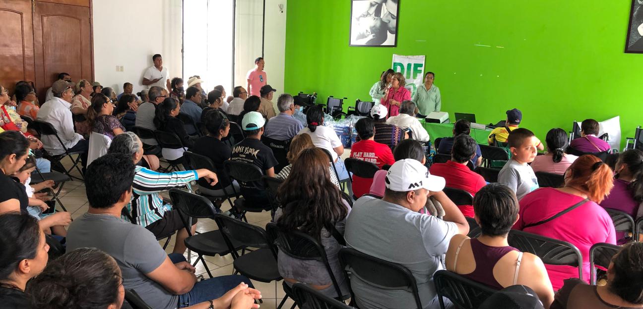 DIF Municipal de Soledad entrega apoyos técnicos a grupos vulnerables 