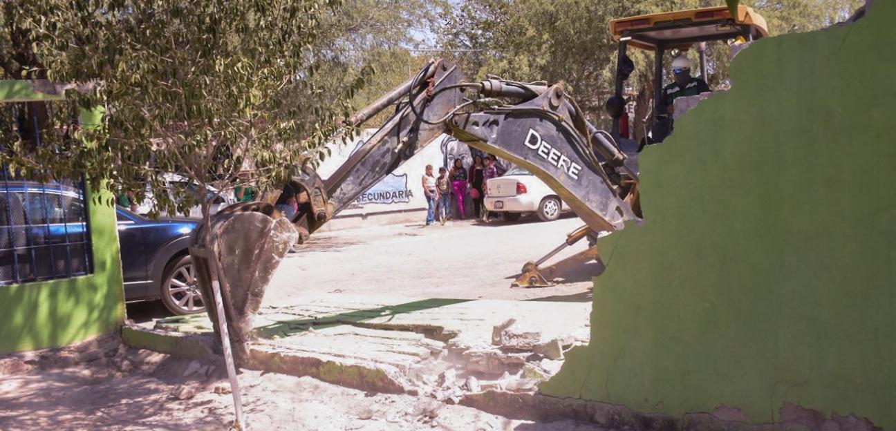 Gobierno de Soledad inicia construcción de barda perimetral el kinder de Cándido Navarro