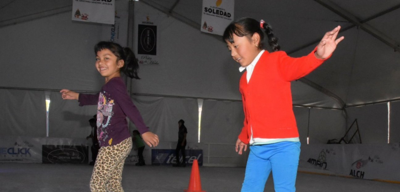 Más de 15 mil visitantes se registran en la pista de patinaje