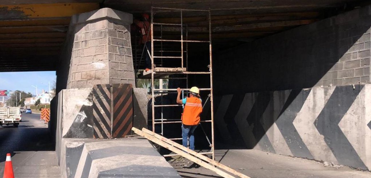 Inician labores de rehabilitación en puente vehicular de Avenida San Felipe 