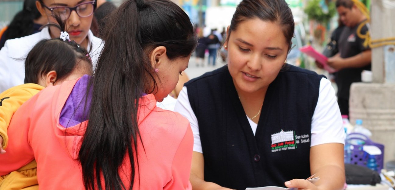 Refuerzan programas de planificación familiar en colaboración con otras instituciones de salud