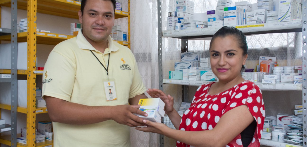 Apoyo con medicamentos gratuitos continúan en mesas de atención por colonias soledenses