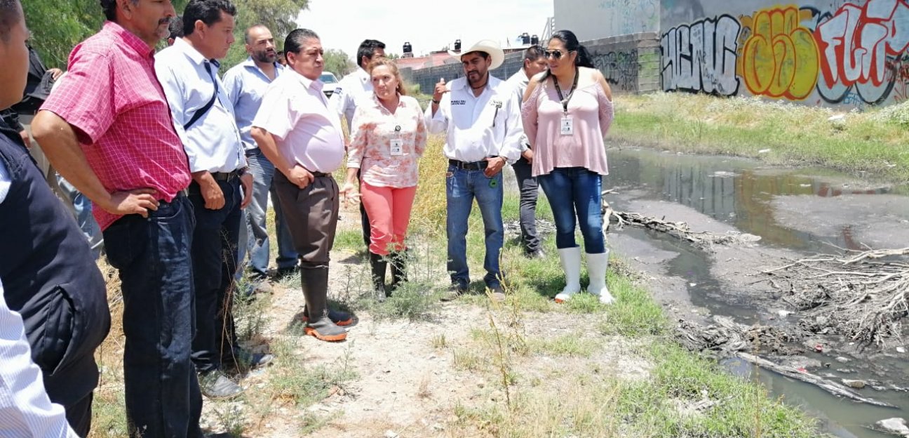 Autoridades municipales previenen riesgos ante la presencia de fuertes lluvias en el fraccionamiento La Virgen