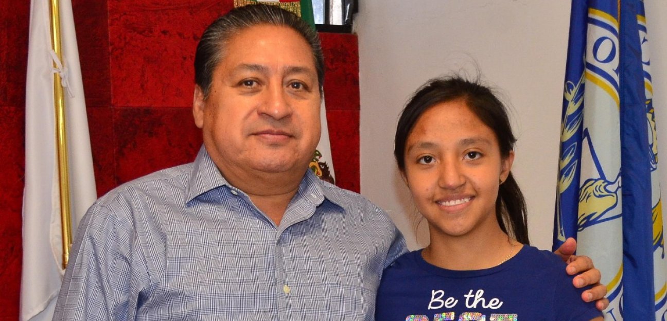 Reconoce alcalde talento y esfuerzo de joven atleta soledense