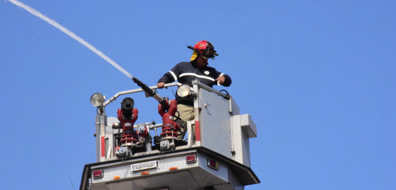 Alcalde Gilberto Hernández Villafuerte reconoció la titánica labor del Honorable Cuerpo de Bomberos en SLP