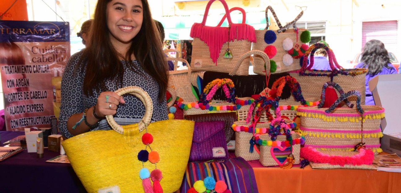 Artesanos soledenses cuentan con stand en la FENAPO