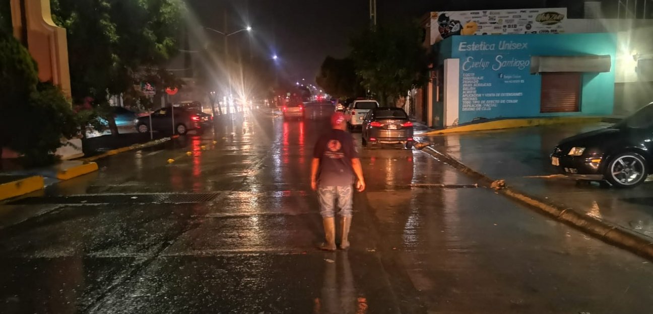 Protección civil municipal trabaja sin descanso en temporada de lluvias