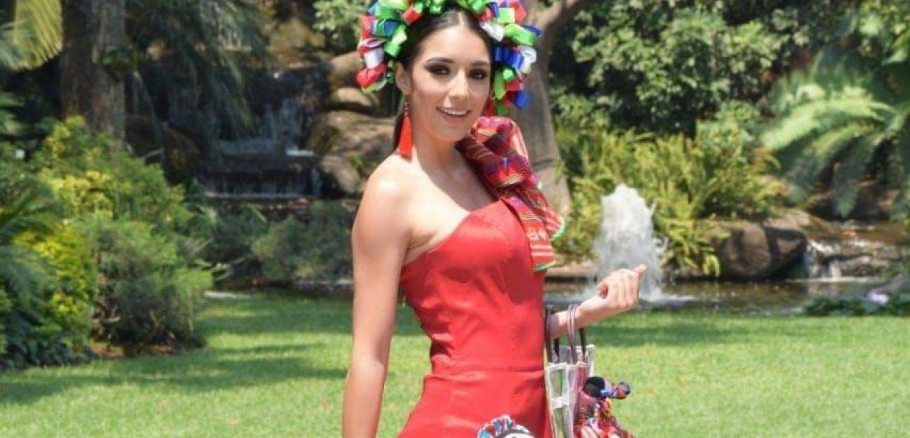 En certamen internacional vestido diseñado por soledense