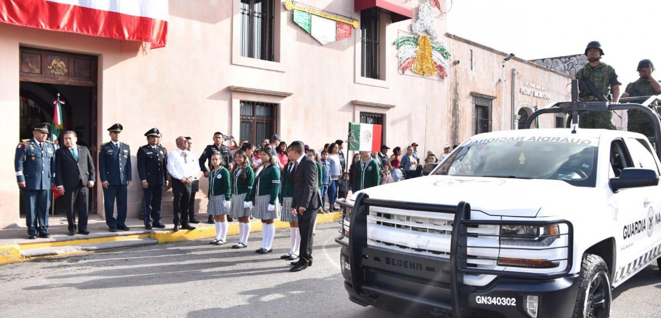 Histórico Desfile de Independencia en SGS