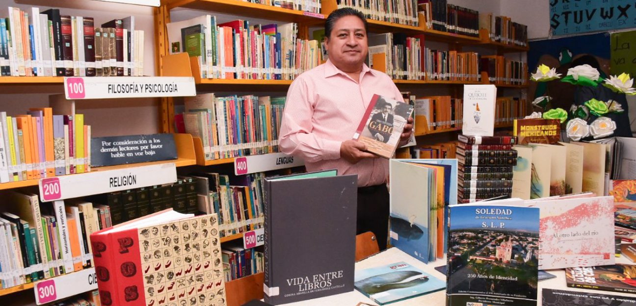 Reconoce alcalde importancia de las bibliotecas municipales 