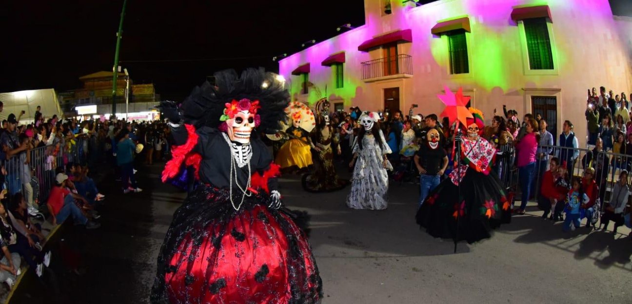 Una fiesta multicolor y de grandes emociones se vivió en Soledad con Xantolo y el Concurso de Disfraces