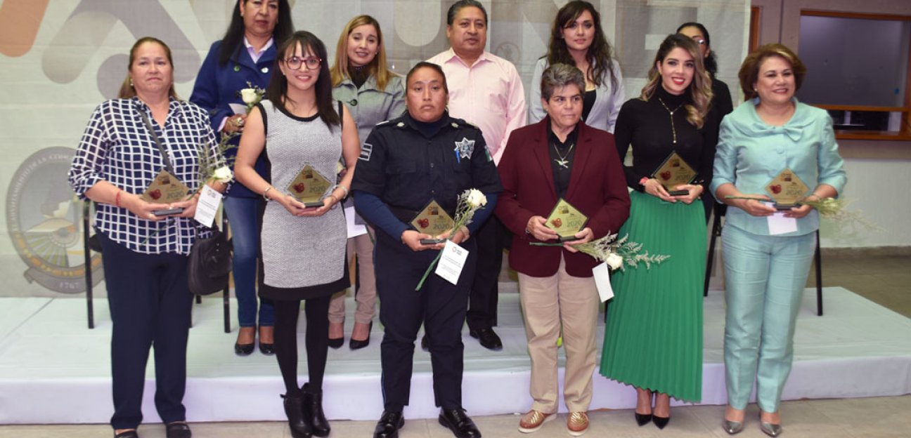 Ayuntamiento de Soledad reconoce trayectoria de mujeres soledenses