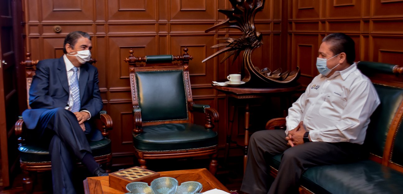 Alcalde de Soledad sostiene cordial encuentro con el rector de la UASLP