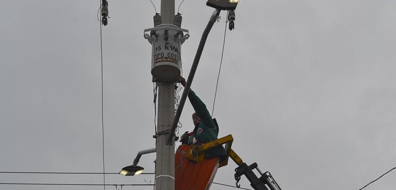 Luminarias públicas se mantienen en constante monitoreo