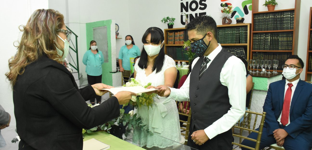Parejas soledenses contrajeron nupcias en el Día del Amor y la Amistad