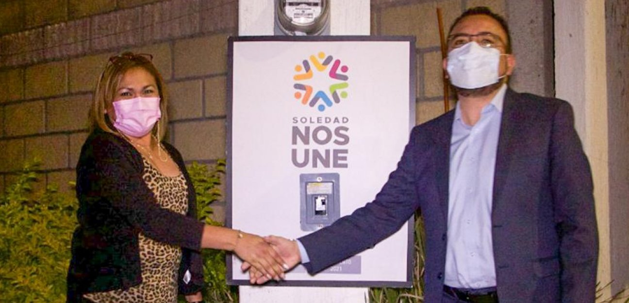 Ayuntamiento de Soledad continúa con el encendido de modernas luminarias