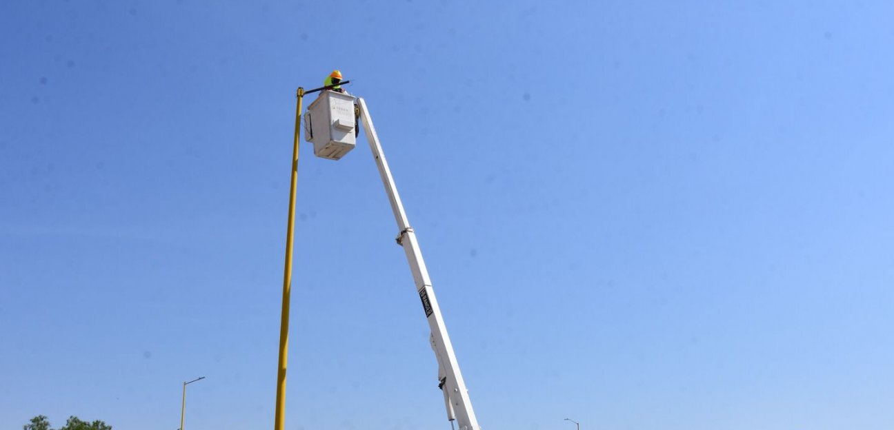 Servicios Municipales de Soledad repara luminarias  afectadas por las lluvias