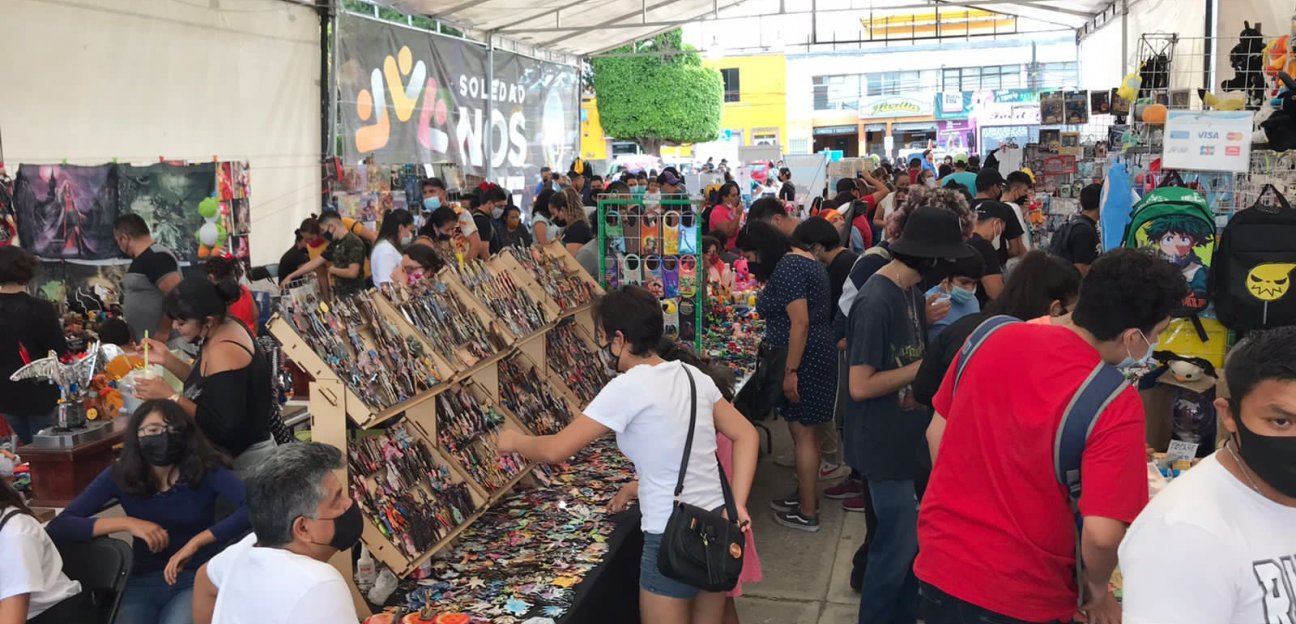 Miles de asistentes disfrutaron del evento Mercadito Geek