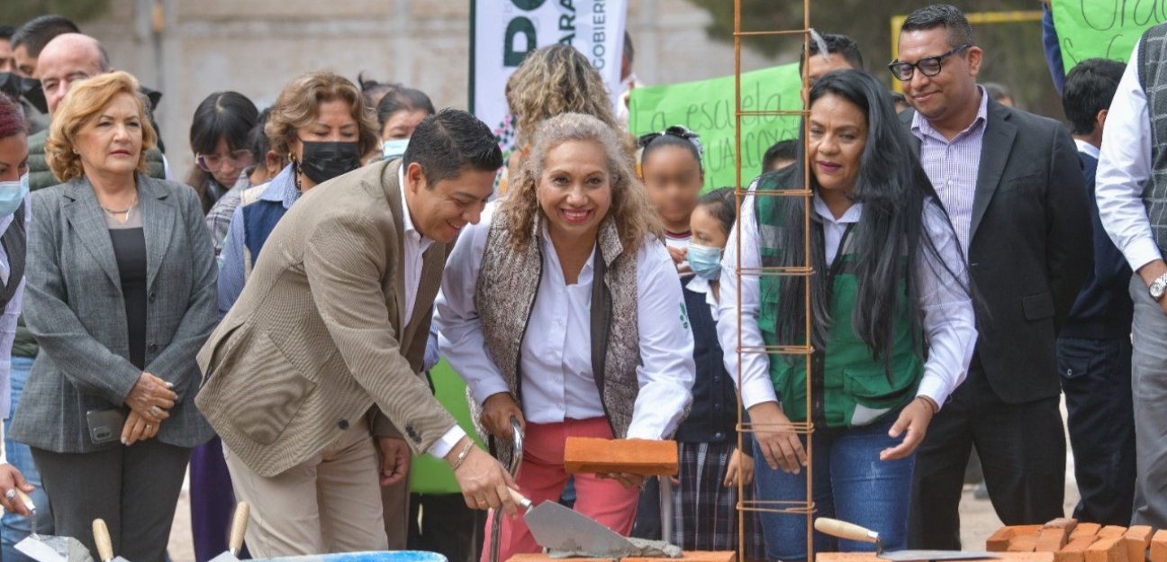 Alcaldesa Leonor Noyola da arranque de obras de construcción de la escuela primaria Lázaro Cárdenas del Río