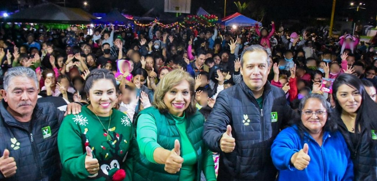 Alcaldesa da inicio oficial a las posadas navideñas 