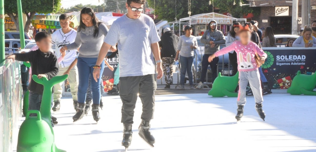 Invitan a soledenses a visitar la pista de hielo en sus últimas semanas de operación