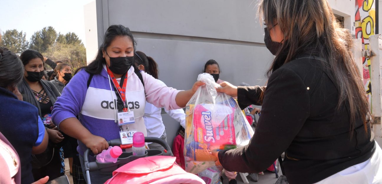 DIF Municipal apoya a personas de la tercera edad que se encuentran en vulnerabilidad económica