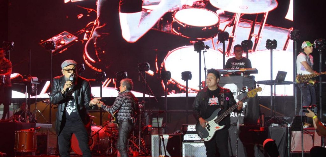 El latín ska de Panteón Rococó se apoderó de la FENAE