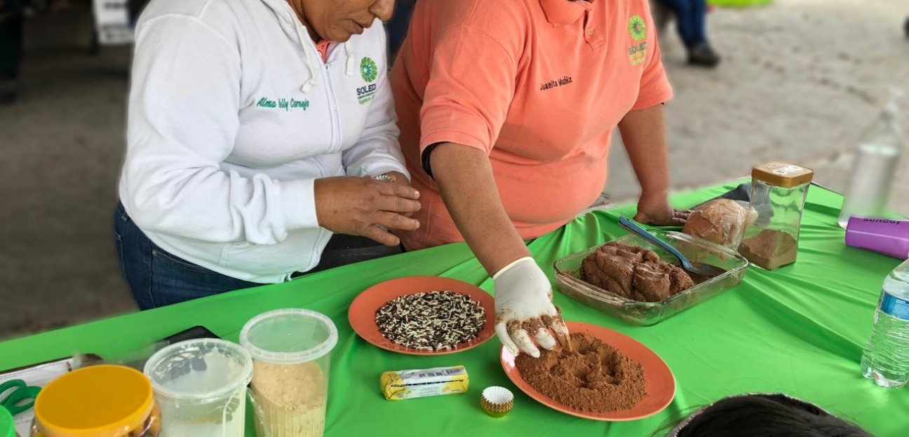 Excelente respuesta registró el Taller de Repostería Infantil celebrado en la plaza principal de Soledad