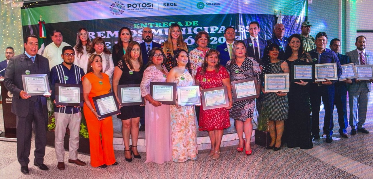 Con Premio Municipal de Educación 2023, Ayuntamiento soledenses reconoce ardua labor de docentes