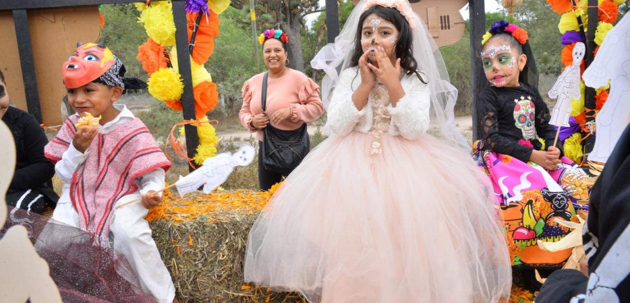 Nutrida participación en eventos del festival de Día de Muertos, en Soledad