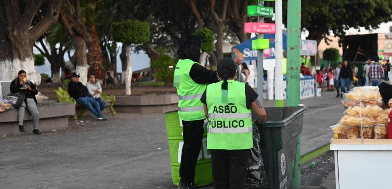 Efectivo operativo de limpieza durante desarrollo de FENAE 2024
