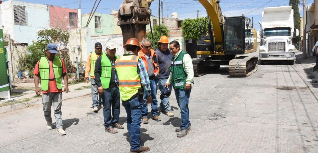 Gobierno soledense beneficia a familias de Los Fresnos con arranque de pavimentación