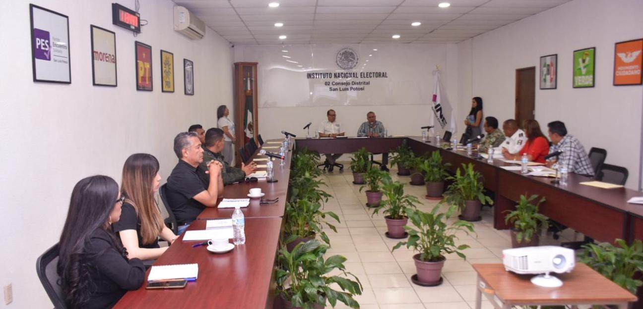 Total despliegue de vigilancia por jornada electoral, en Soledad de Graciano Sánchez