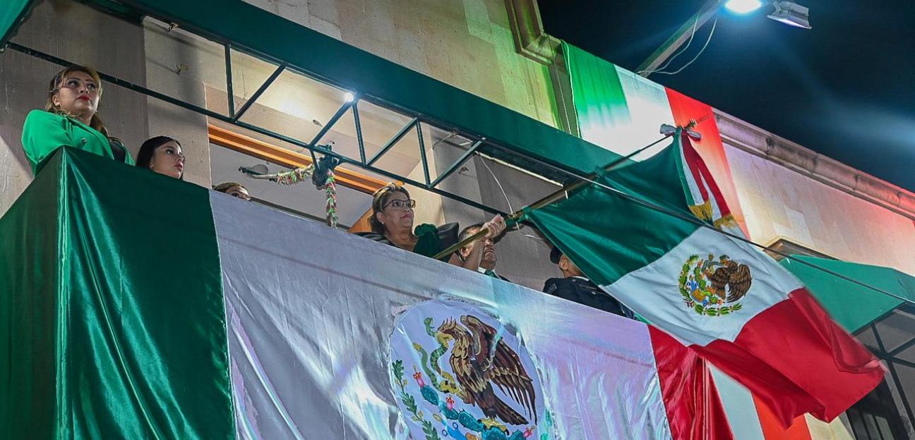 Con gran espíritu patriótico, alcaldesa de Soledad da el Grito de Independencia