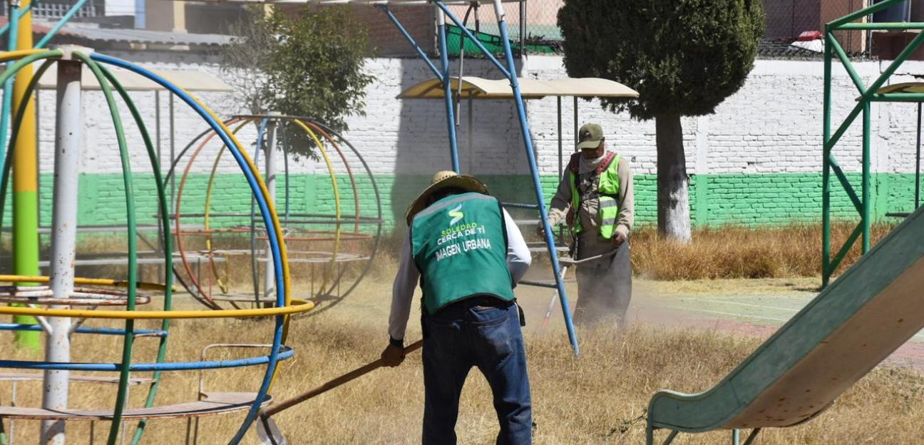 Ayuntamiento de Soledad realiza limpieza y mejora urbana de diversos puntos