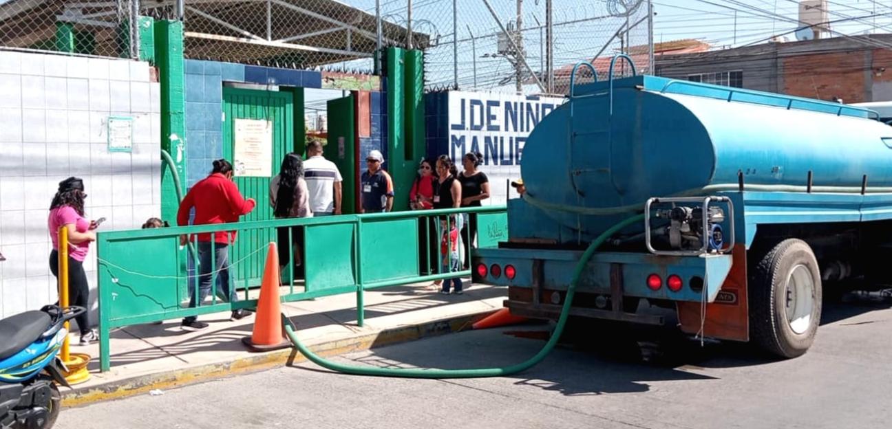 Ayuntamiento de Soledad dota de agua a instituciones educativas ante persistente desabasto