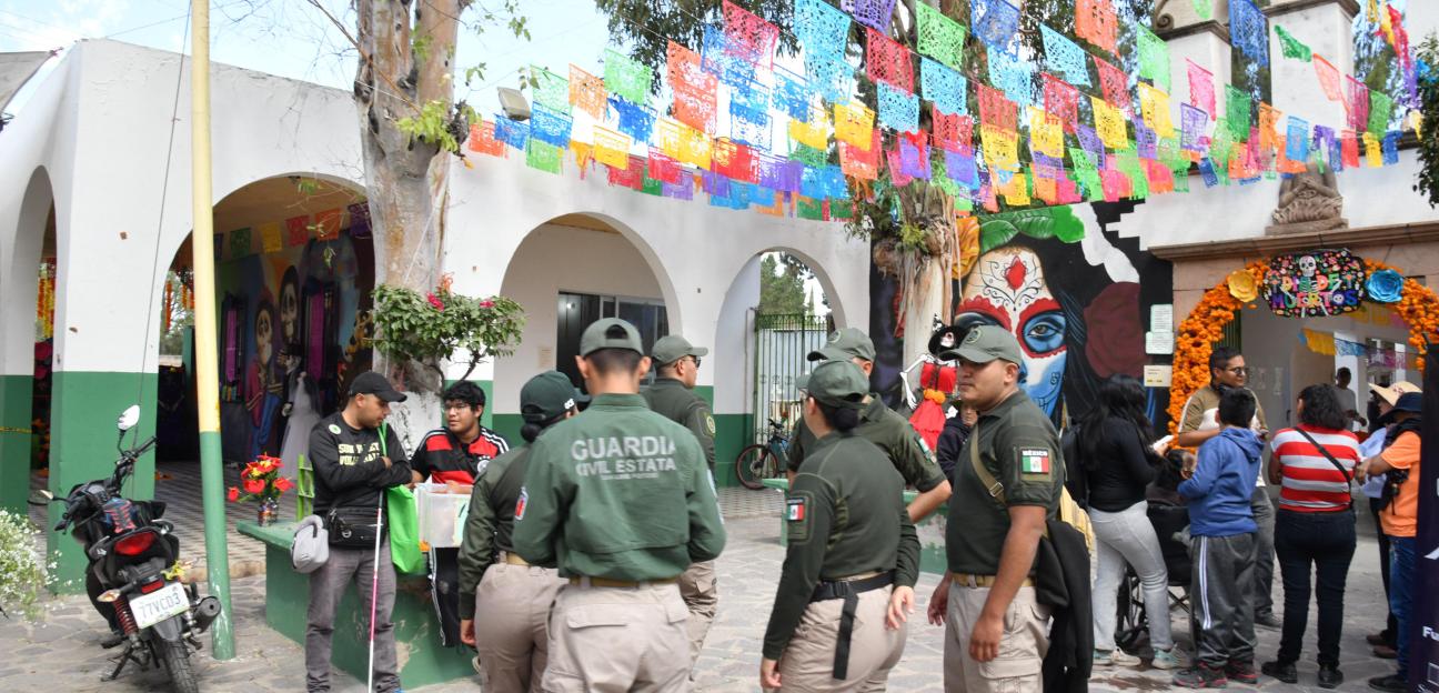Soledad de Graciano Sánchez activa dispositivo de orden y seguridad en panteones para salvaguardar a visitantes