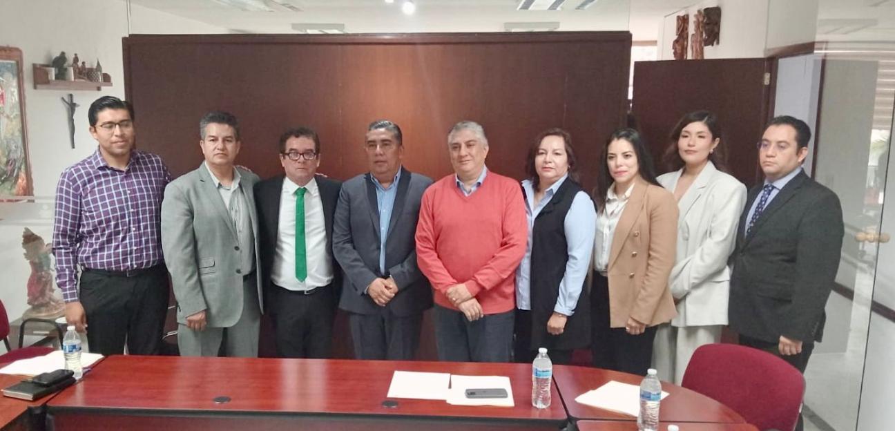 Reconoce alcalde de Soledad labor de IEEA en la lucha contra el analfabetismo