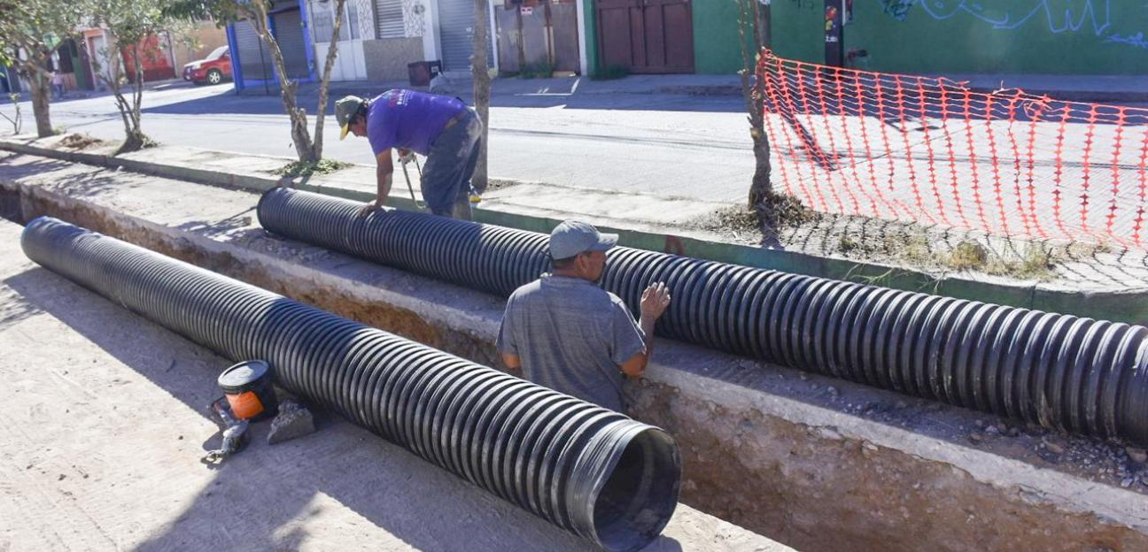 Compromiso municipal de Soledad acaba con drenajes colapsados en colonias: Alcalde