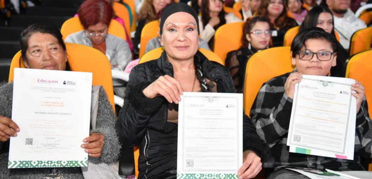 Historias de superación dan muestra del avance educativo en Soledad y el reconocimiento de bandera blanca