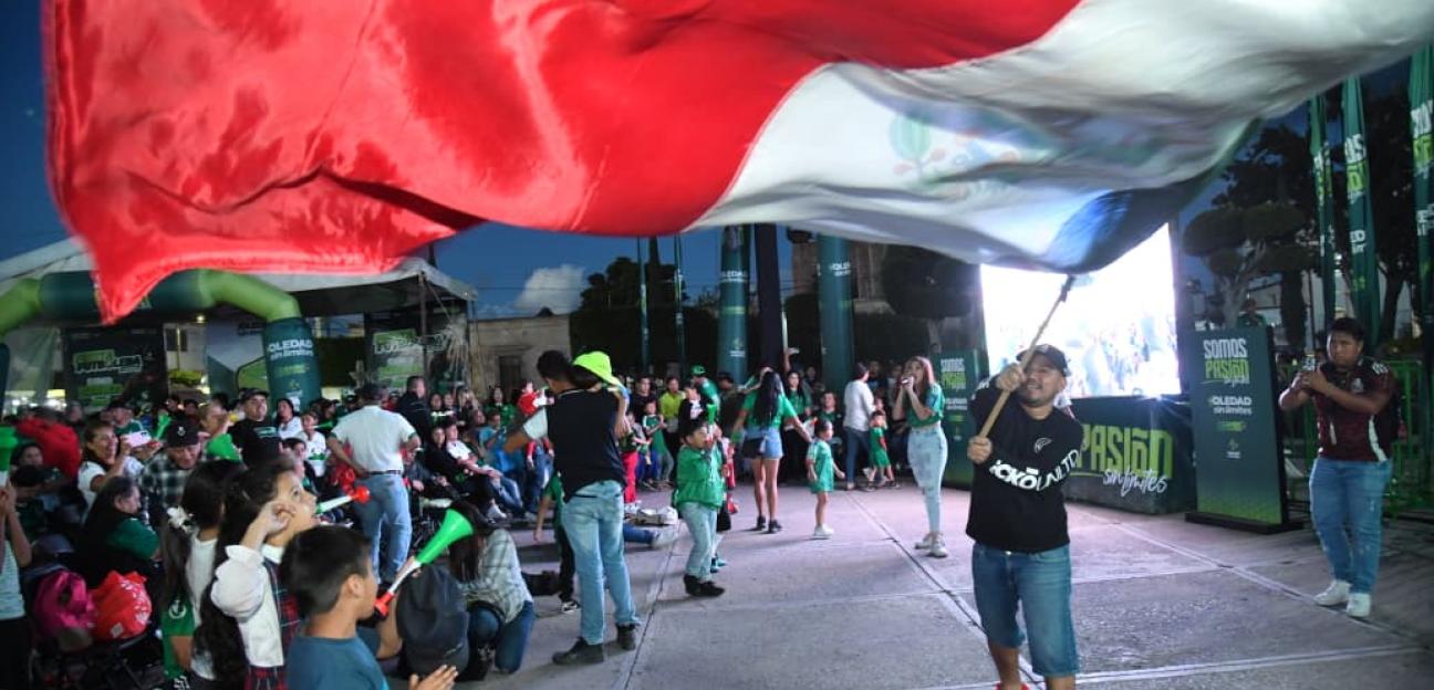 Fiesta futbolera en Soledad prendió y celebró a México