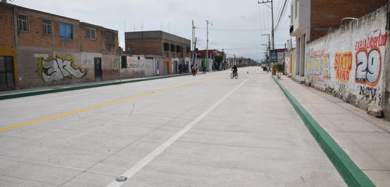 Ricardo Gallardo y Juan Manuel Navarro transforman y revitalizan avenida Camino a La Libertad