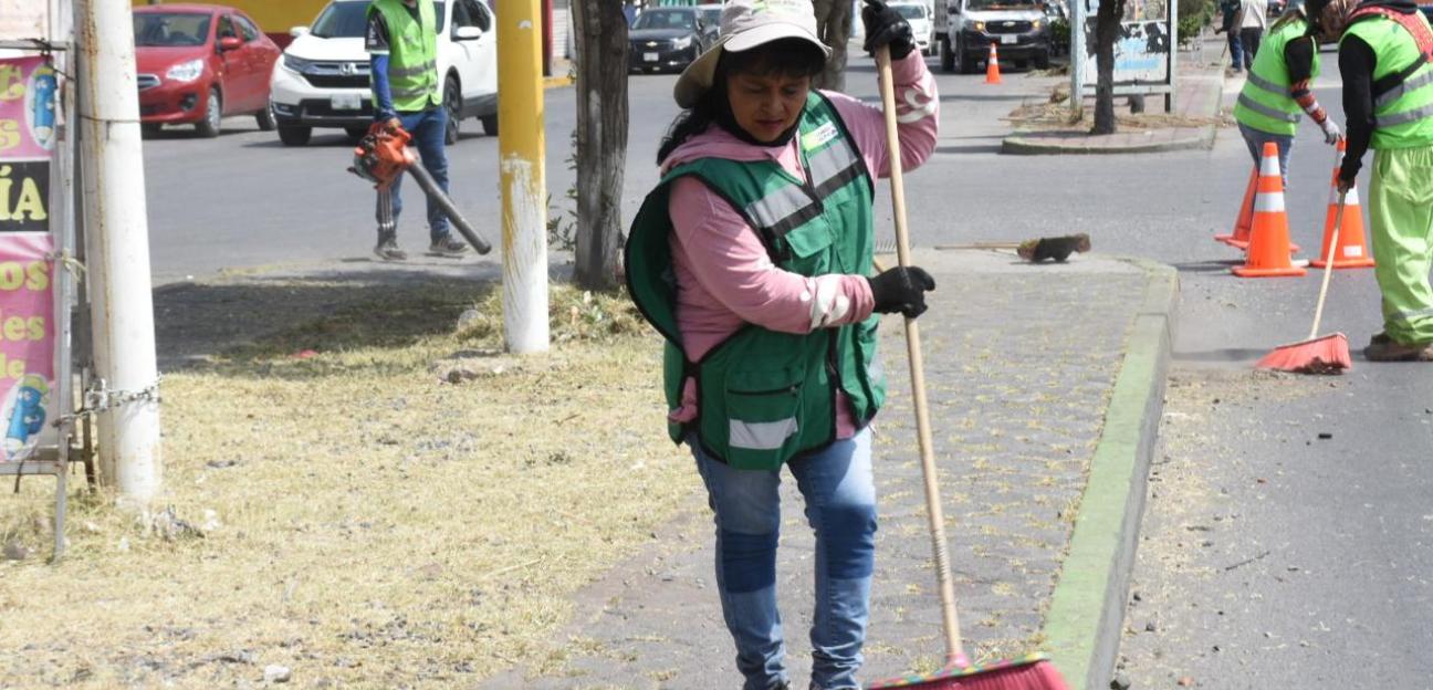 Municipio de Soledad intensifica la limpieza en avenidas principales para mejor seguridad vial e imagen