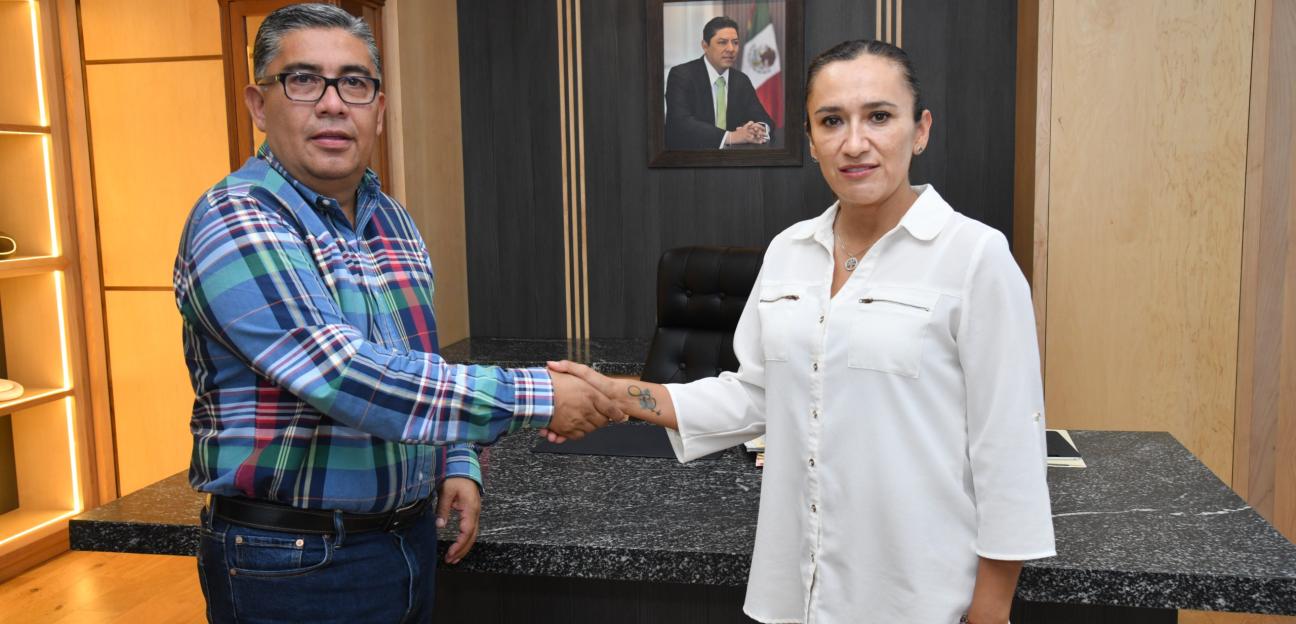 Alcalde Juan Manuel Navarro nombra a Leticia Vargas Tinajero como titular de Infraestructura y Desarrollo Social