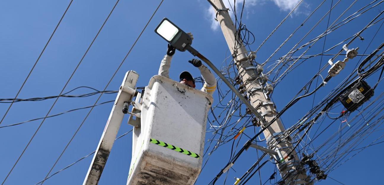 Prepara municipio de Soledad programa de rehabilitación e instalación de nuevas luminarias