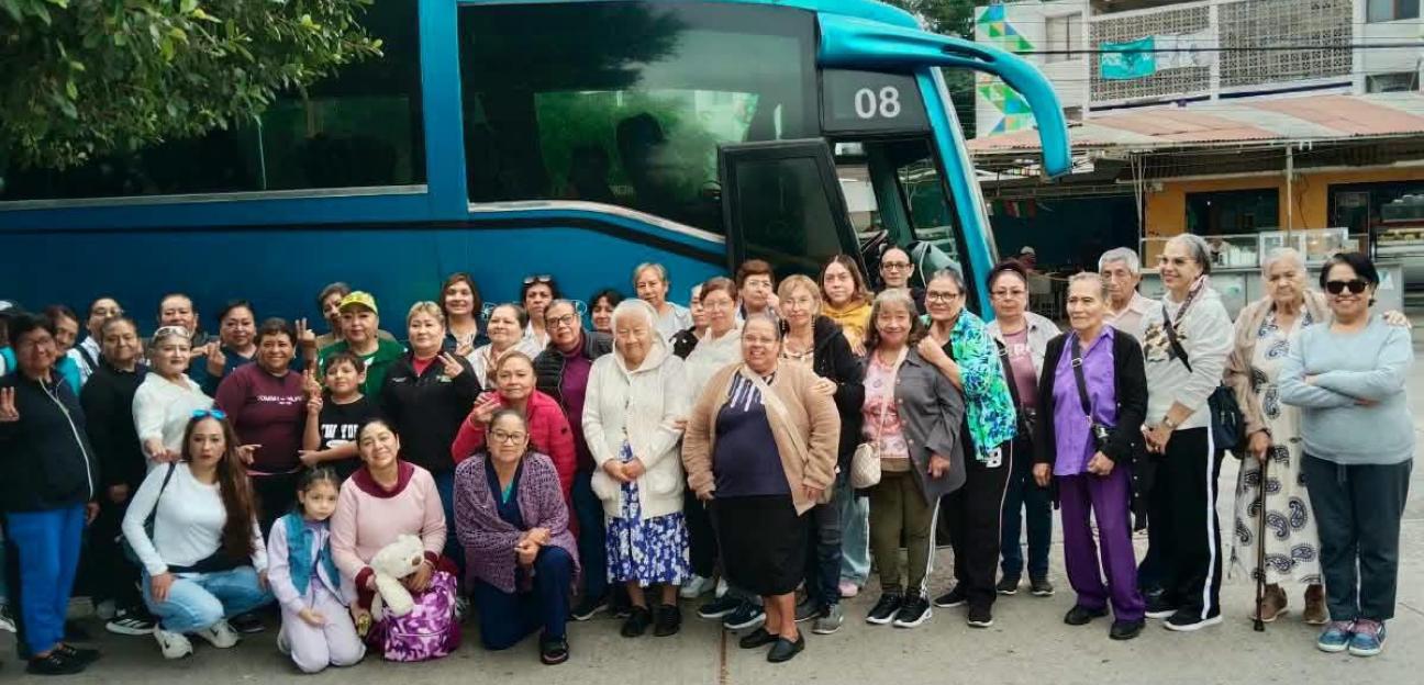 Gobierno de Soledad impulsa desarrollo de adultos mayores con viajes recreativos y de convivencia