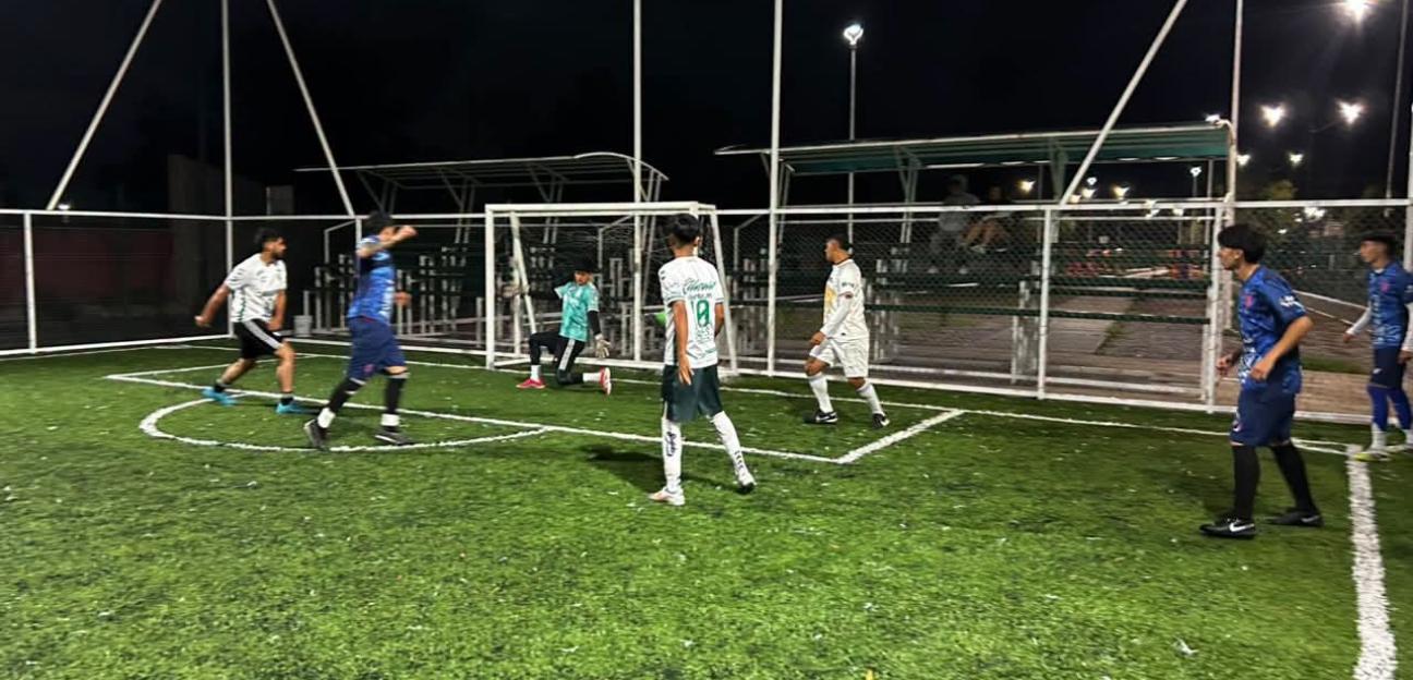 Parque lineal en Soledad reúne a la élite del fútbol amateur potosino en emocionante torneo