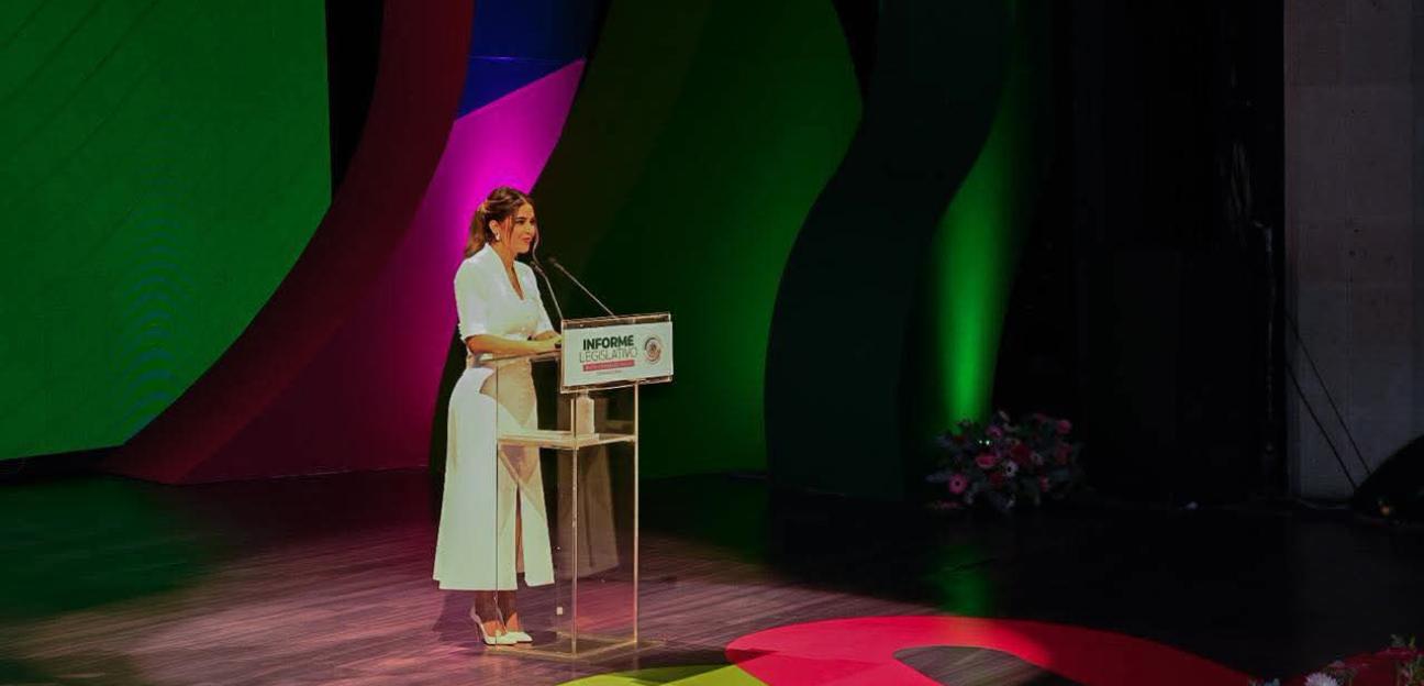Juan Manuel Navarro reconoce trabajo de la Senadora Ruth González por el desarrollo de SLP